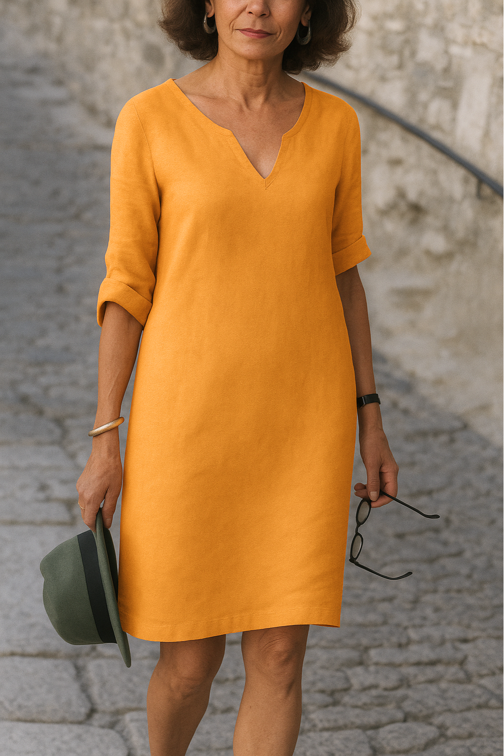 Giada™ | Elegant klänning med V-ringning