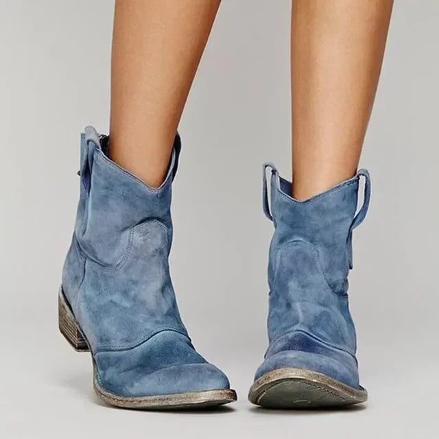 Ella™ – Vintage Cowboy Ballerina