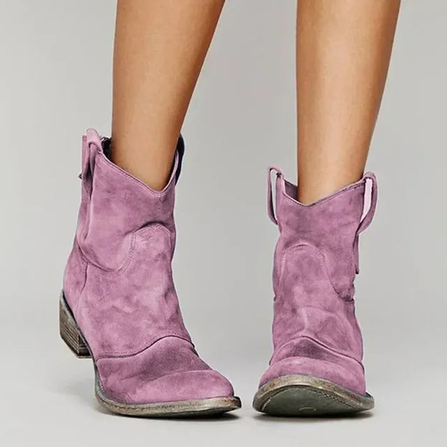 Ella™ – Vintage Cowboy Ballerina
