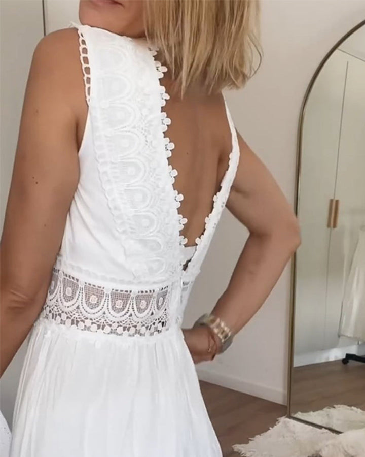 Alessia™ | Klänning med V-ringning och spets
